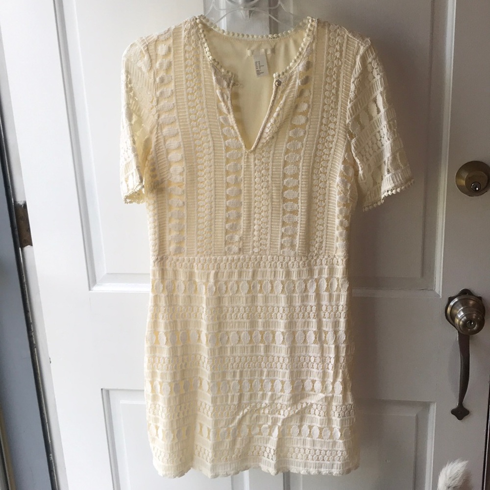 Short sleeve dress